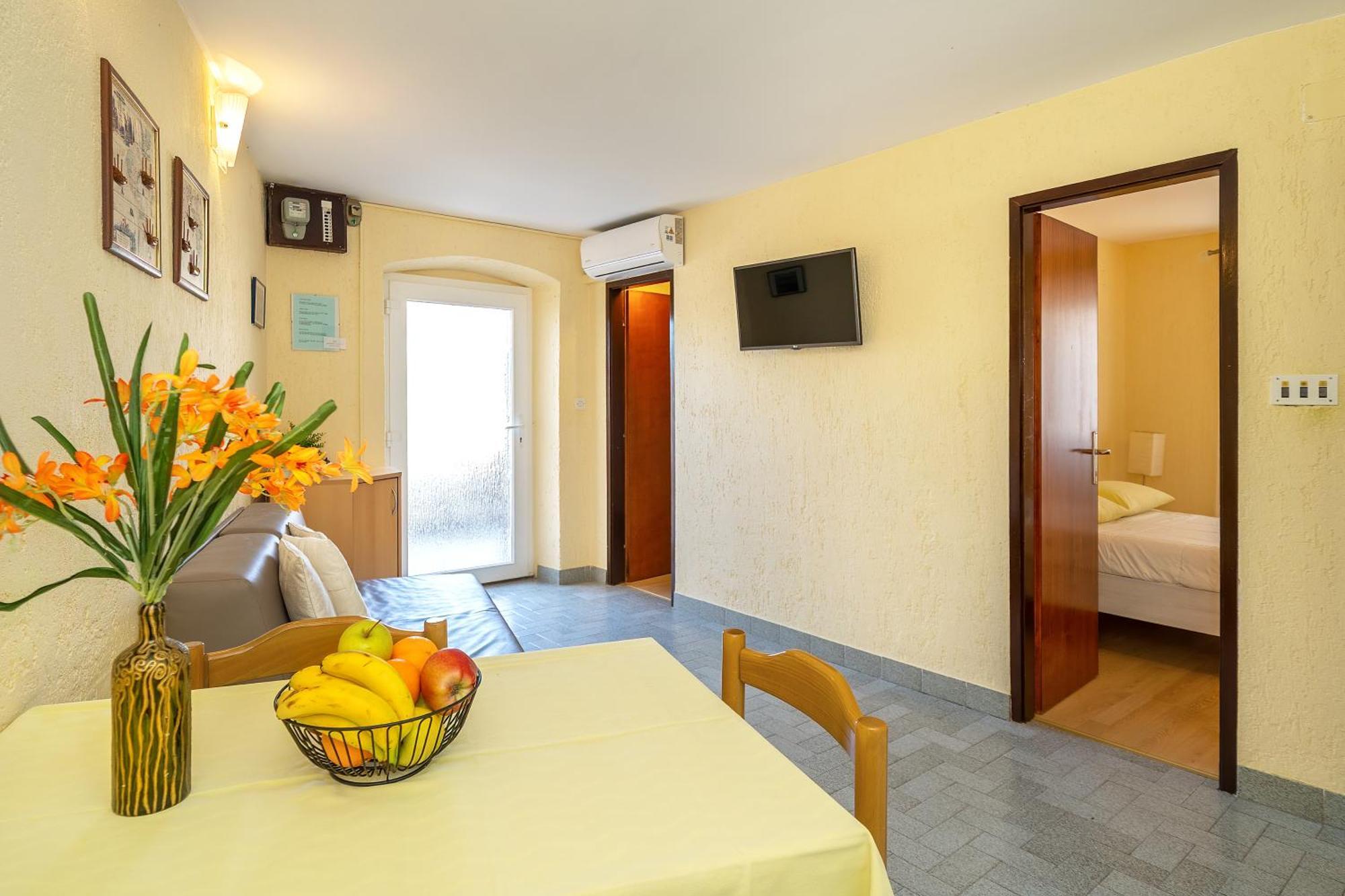 Apartments Ivo With Sea View Baška Екстериор снимка